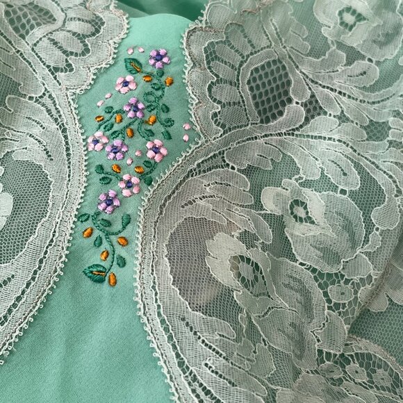 Vintage Bergdorf Goodman Hand-Embroidered Nightgown Italy Size 38 NWT - Picture 5 of 10